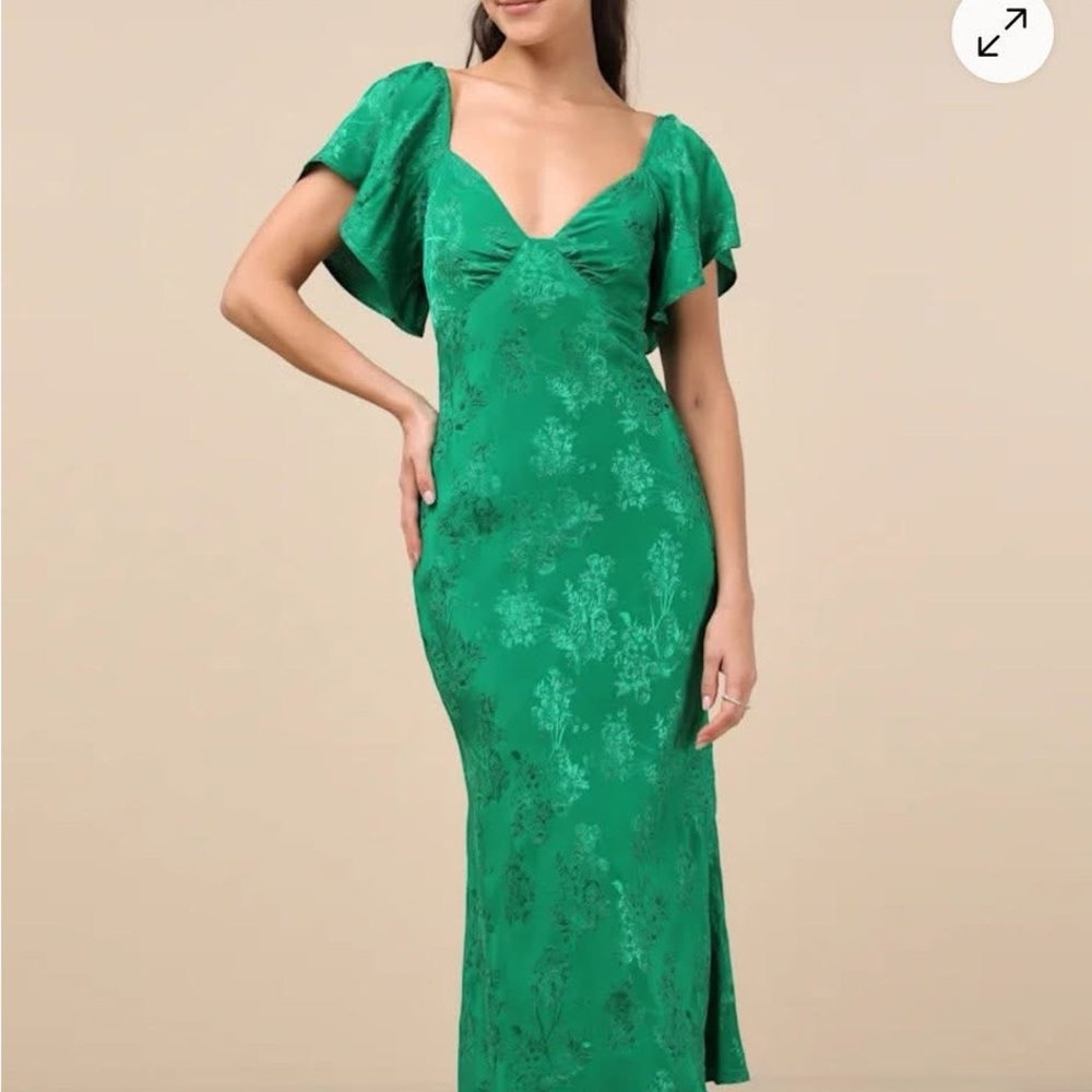 Elegant Green Midi Dress - Picture 2 of 2
